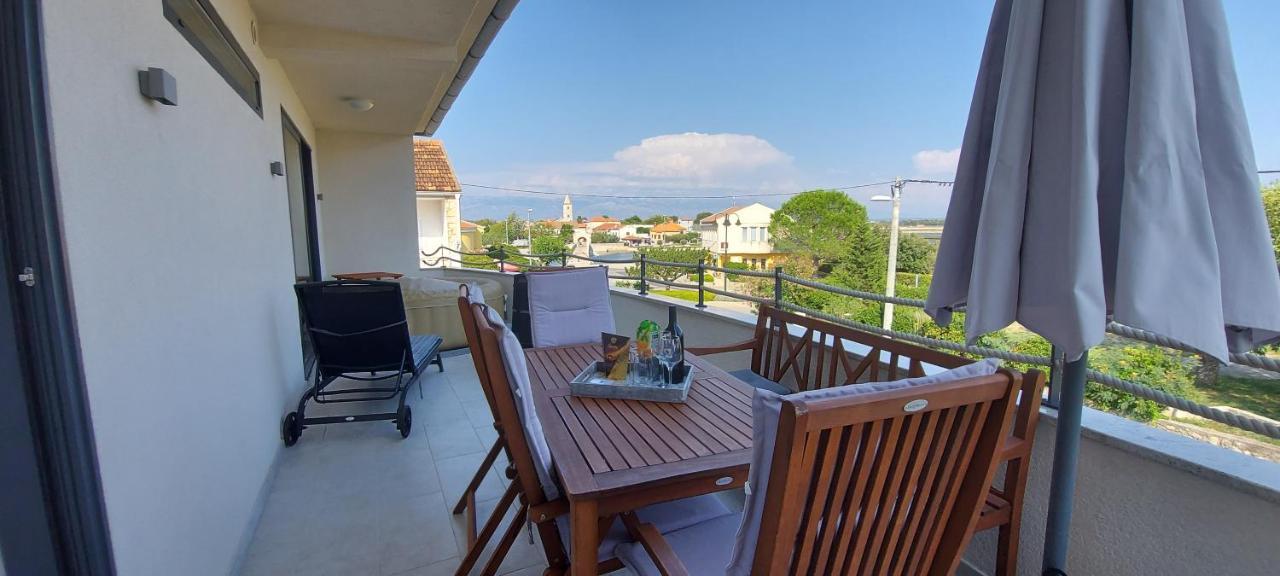Holiday Home Velebit Nin Luaran gambar