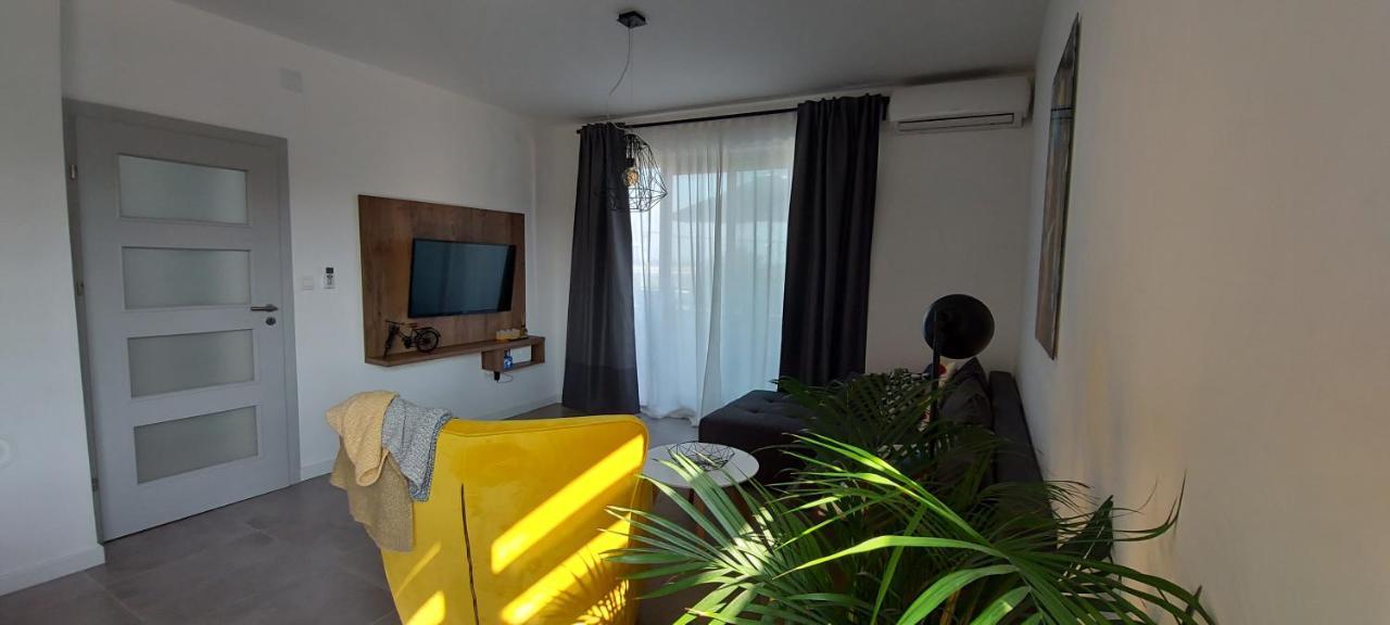 Holiday Home Velebit Nin Luaran gambar