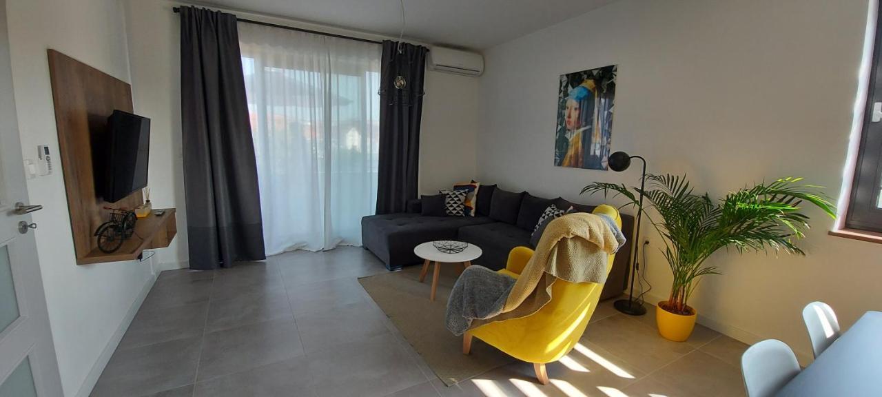 Holiday Home Velebit Nin Luaran gambar
